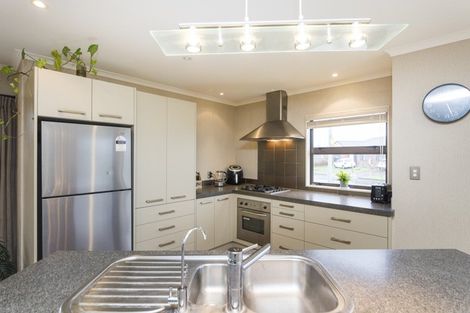 Photo of property in 6 Brooklyn Heights Drive, Kelvin Grove, Palmerston North, 4414