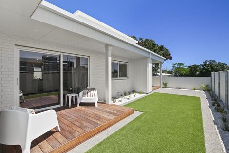 Photo of property in 63 Mangorei Road, Strandon, New Plymouth, 4312