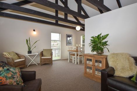 Photo of property in 16 Kupe Drive, Carterton, 5713