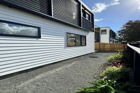 Photo of property in 11a Rountree Place, Conifer Grove, Takanini, 2112