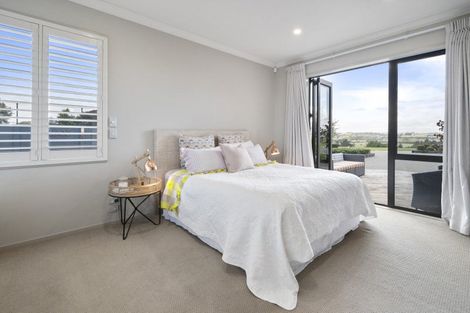 Photo of property in 70 Kakariki Road, Marton, 4787