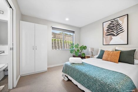 Photo of property in 2 Treetops Way, Bayview, Auckland, 0629