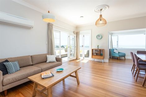 Photo of property in 108 Moncks Spur Road, Redcliffs, Christchurch, 8081