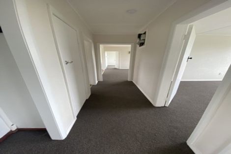 Photo of property in 69 Collingwood Street, Eltham, 4322