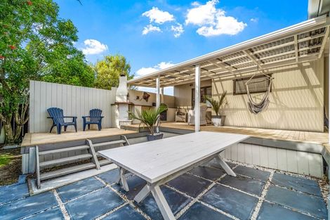 Photo of property in 9b Centreway Road, Orewa, 0931