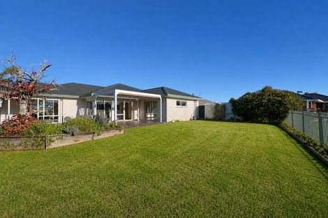 Photo of property in 143 Burswood Drive, Burswood, Auckland, 2013