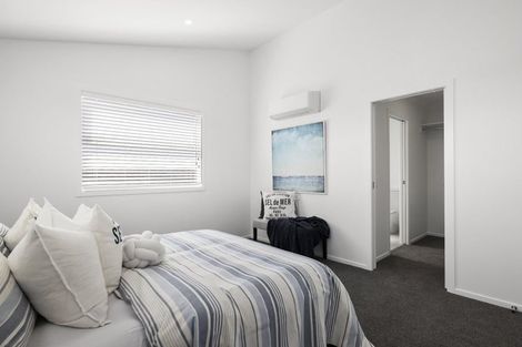 Photo of property in 11 Bill Miller Drive, Papamoa, 3118