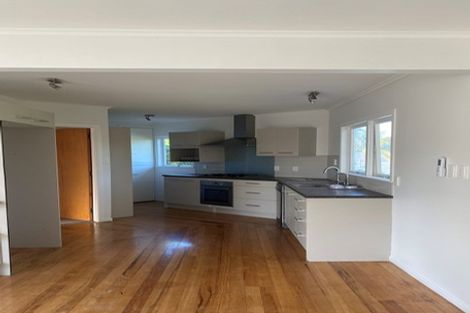 Photo of property in 45 Sylvia Road, Hillcrest, Auckland, 0627