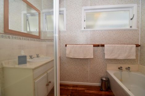 Photo of property in 15 Clifton Avenue, Carterton, 5713