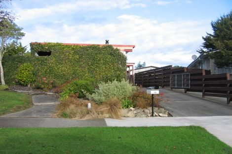 Photo of property in 16 Palliser Place, Milson, Palmerston North, 4414