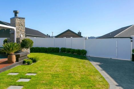 Photo of property in 1 Maunganamu Drive, Wharewaka, Taupo, 3330