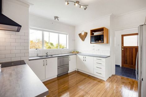 Photo of property in 36 Grey Street, Cambridge, 3434