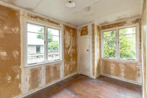 Photo of property in 14 Udy Street, Greytown, 5712