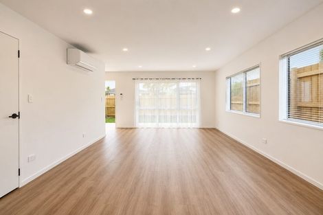 Photo of property in 9a Sheralee Place, Bucklands Beach, Auckland, 2014
