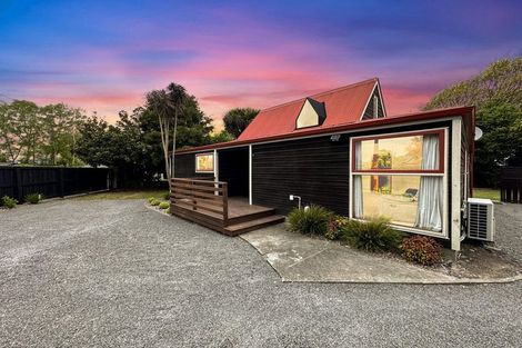 Photo of property in 351 Sawyers Arms Road, Harewood, Christchurch, 8051