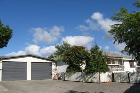 Photo of property in 7 Wren Place, Unsworth Heights, Auckland, 0632