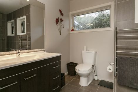 Photo of property in 2/13 Scenic Heights, Acacia Bay, Taupo, 3330