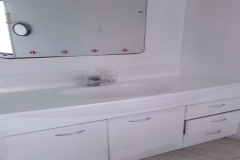 Photo of property in 139 Don Buck Road, Massey, Auckland, 0614