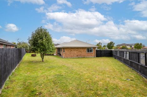Photo of property in 48 Acacia Avenue, Rangiora, 7400