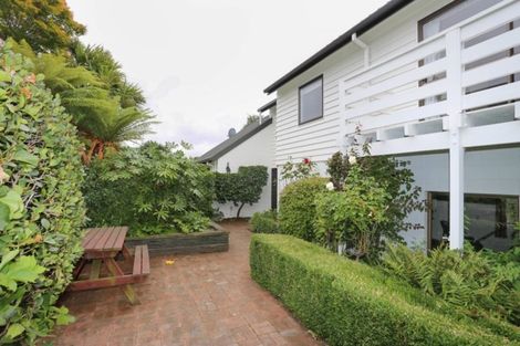 Photo of property in 14 Strathean Avenue, Avonhead, Christchurch, 8042
