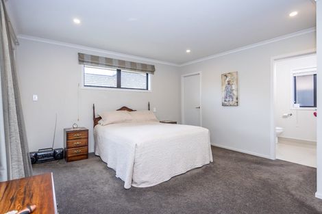 Photo of property in 9 Sirius Crescent, Rototuna North, Hamilton, 3210