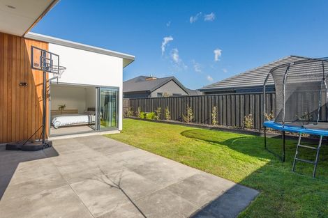 Photo of property in 199 Cavendish Road, Casebrook, Christchurch, 8051