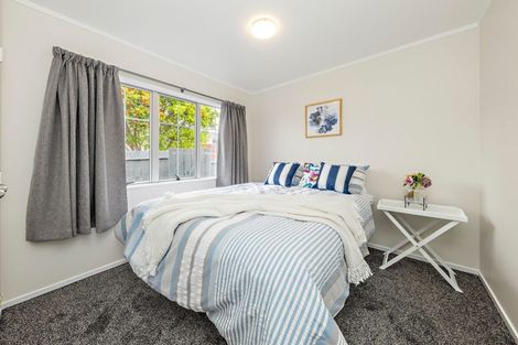 Photo of property in 4 Kepler Place, Clover Park, Auckland, 2019