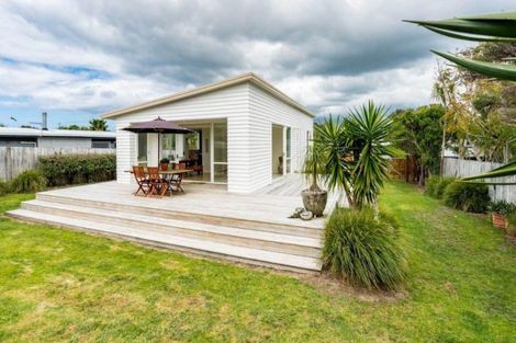 Photo of property in 37 Seabreeze Road, Mangawhai Heads, Mangawhai, 0505