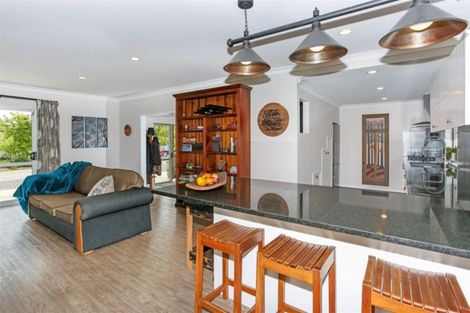 Photo of property in 129 Travers Road, Te Kauwhata, 3782