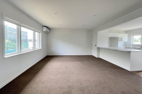Photo of property in 36 Leonard Road, Mount Wellington, Auckland, 1060