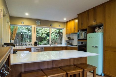 Photo of property in 2/88 Glamorgan Drive, Torbay, Auckland, 0630
