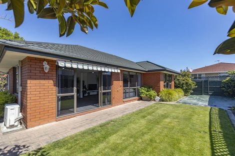 Photo of property in 1/14 Meadow Street, Papanui, Christchurch, 8052
