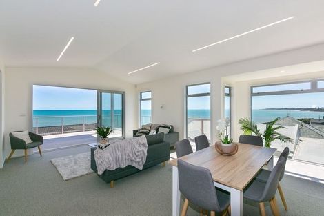 Photo of property in 16 Hine Street, New Plymouth, 4310