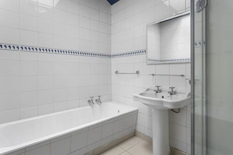 Photo of property in 3 Bealey Avenue, Merivale, Christchurch, 8014