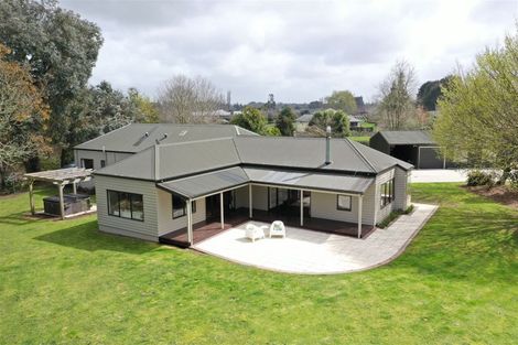 Photo of property in 8b Greenvale Close, Tamahere, Hamilton, 3283