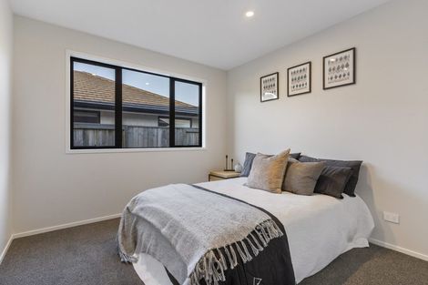 Photo of property in 2 Harding Drive, Papamoa Beach, Papamoa, 3118