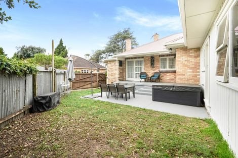 Photo of property in 15 Knighton Road, Hillcrest, Hamilton, 3216