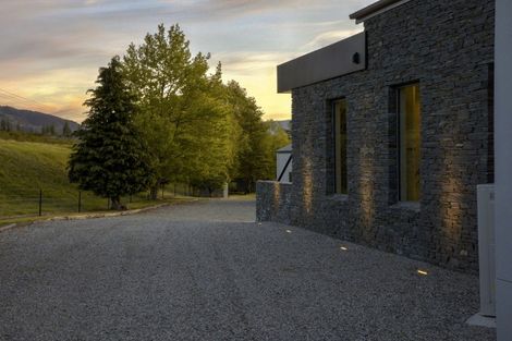 Photo of property in 485 Tarras-cromwell Road, Northburn, Cromwell, 9383