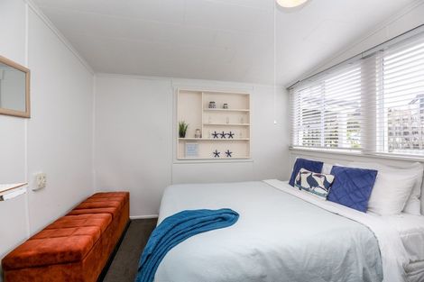 Photo of property in 30 Tasman Parade, Oakura, 4314