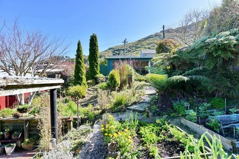 Photo of property in 4 Somes Road, Lyttelton, 8082