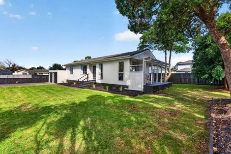 Photo of property in 7 Hinton Place, Weymouth, Auckland, 2103