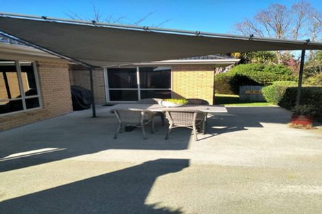 Photo of property in 2 Sovereign Isle Lane, Rototuna, Hamilton, 3210