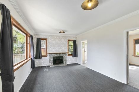 Photo of property in 10 Hugh Duncan Street, Haywards, Lower Hutt, 5018