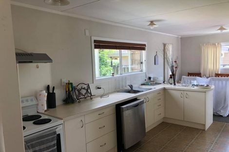 Photo of property in 34 Browning Street, Leamington, Cambridge, 3432