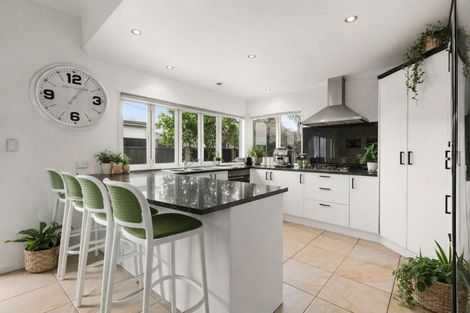 Photo of property in 9a Avenue Road, Greenmeadows, Napier, 4112