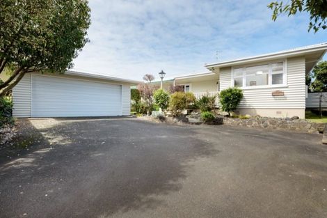 Photo of property in 212 Ngatai Road, Otumoetai, Tauranga, 3110
