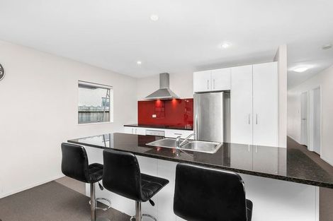 Photo of property in 98 Popokatea Drive, Takanini, 2112