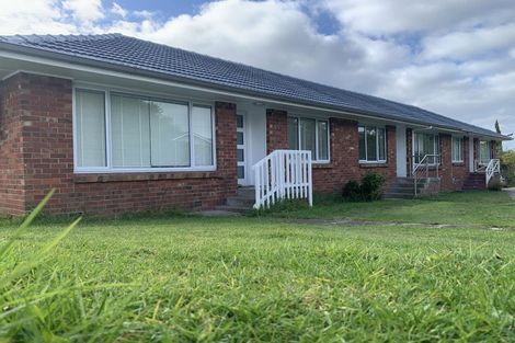 Photo of property in 1/300 Lake Road, Hauraki, Auckland, 0622