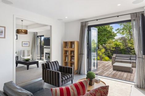 Photo of property in 10 Mays Road, St Albans, Christchurch, 8052