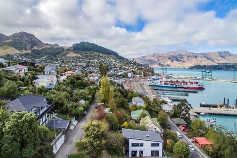Photo of property in 6 Dudley Road, Lyttelton, 8082